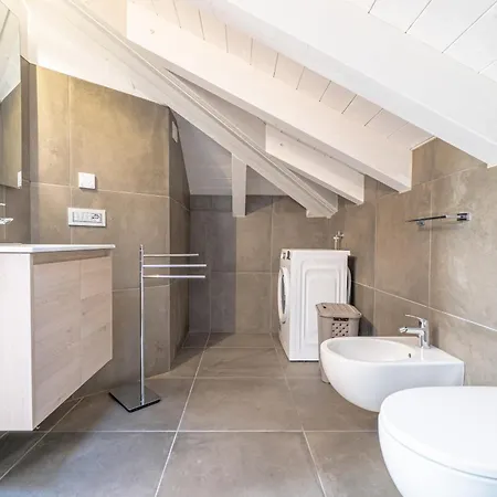 Baia Di Piona Appartement