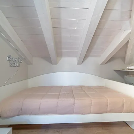 Baia Di Piona Appartement *