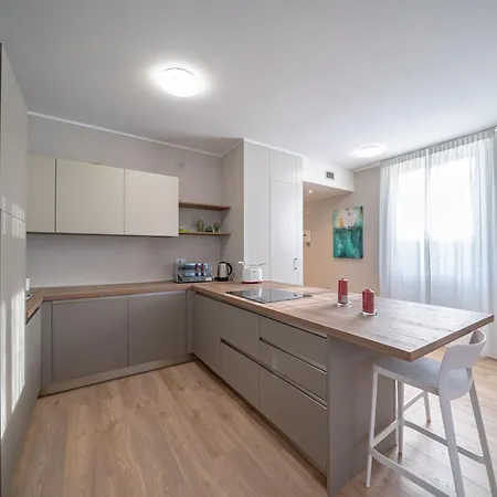 Baia Di Piona Apartment Colico