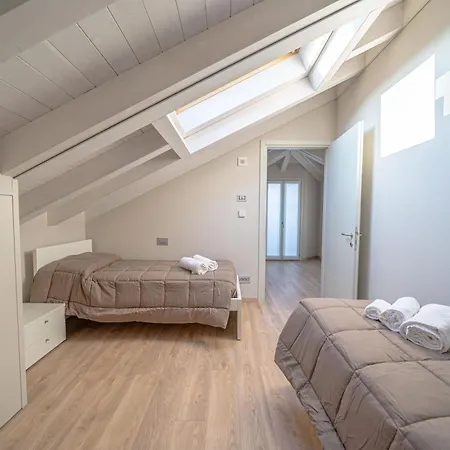 Baia Di Piona Apartment *