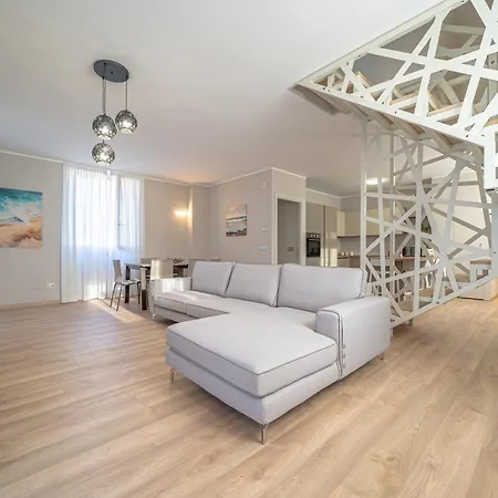 Baia Di Piona Apartment Colico